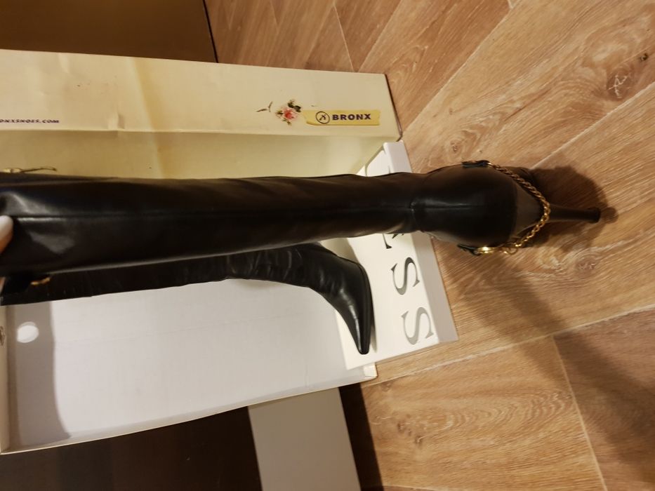 Ботуши Laura Biagiotti естествена кожа