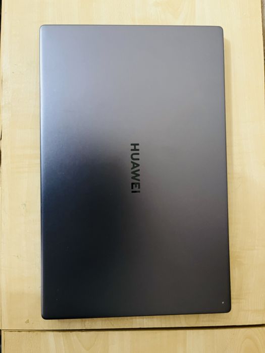 Ноутбук ультрабук Huawei