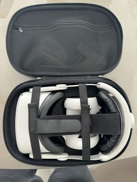 Vand VR  Meta Oculus 2  256 GB