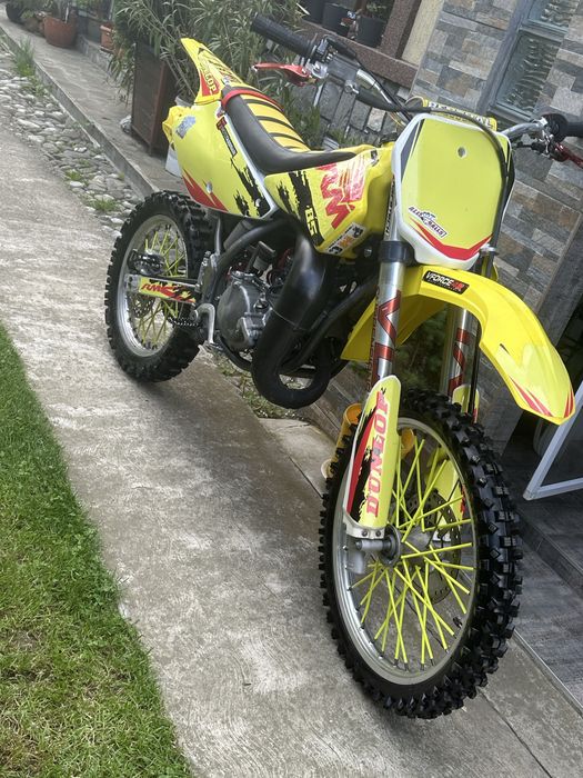 Suzuki Rm 85 2010(nu yamaha ktm husqwarna beta sherco gas gas honda husaberg tm racing kxd)