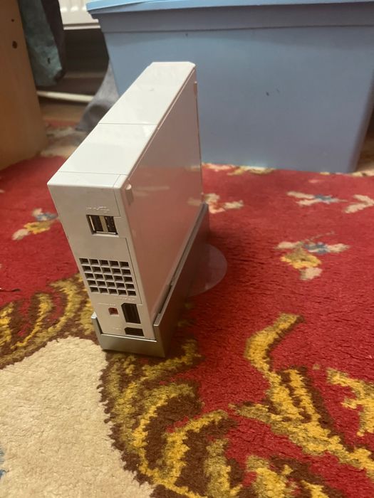 Nintendo wii 2006+accesorii și multe jocuri