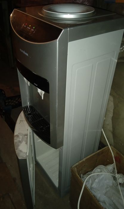 Диспенсер Eurobox