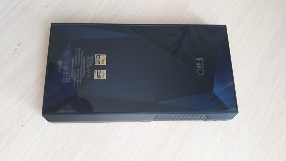 Продаю Hi-Fi плеер Fiio M11 Plus ESS