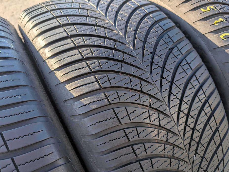 SET 4 Anvelope All Season 235/45 R21 + 255/40 R21 GOODYEAR Vector 4 Seasons Gen 3 SUV - XL