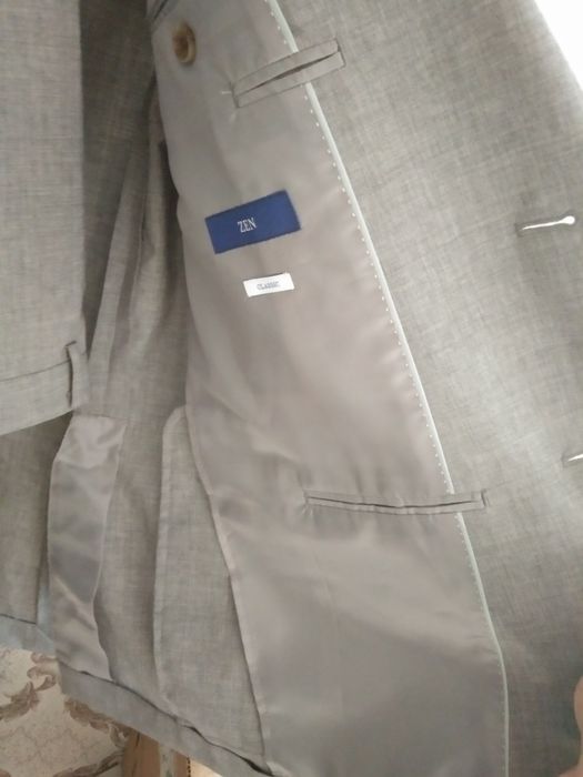 Мужские костюмы б/у