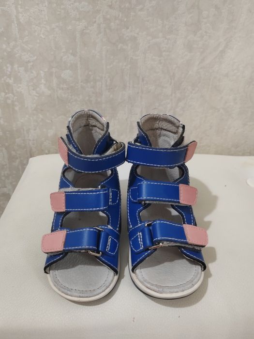 Сандалии ортопедический