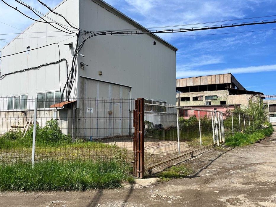 Hală industrială de vânzare în Baia Mare, zona Vasile Lucaciu 1.395 mp