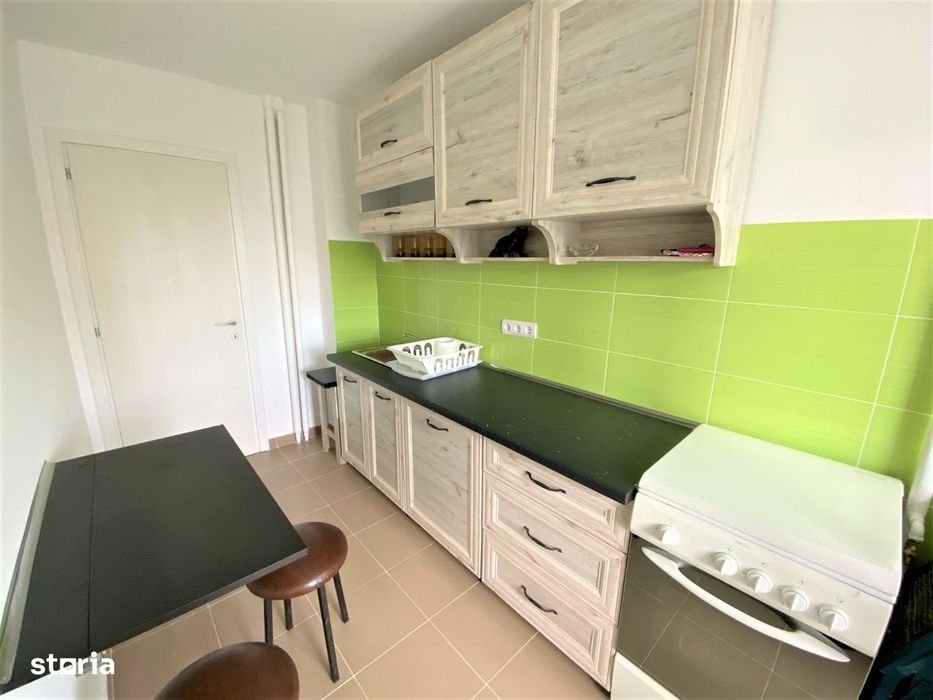 3 camere/ Sos.Stefan cel Mare Nr 1