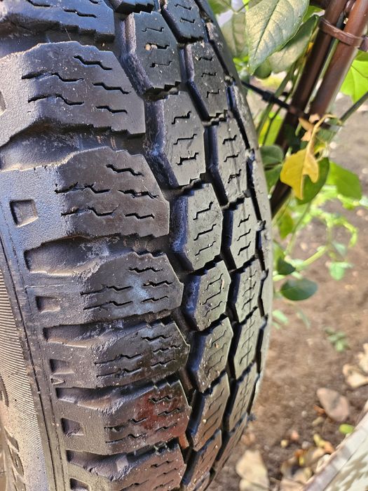 1бр.зимна гума за бус