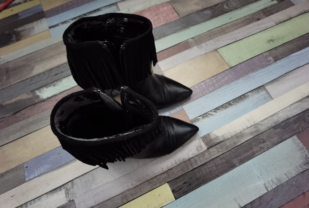 Cizme / botine mărime 33