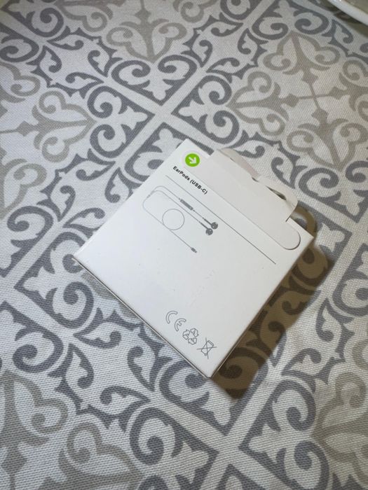 наушники EarPods