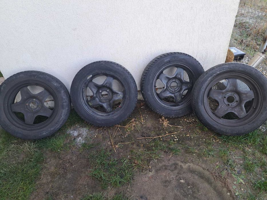 Vând cauciucuri de iarnă  cu jante