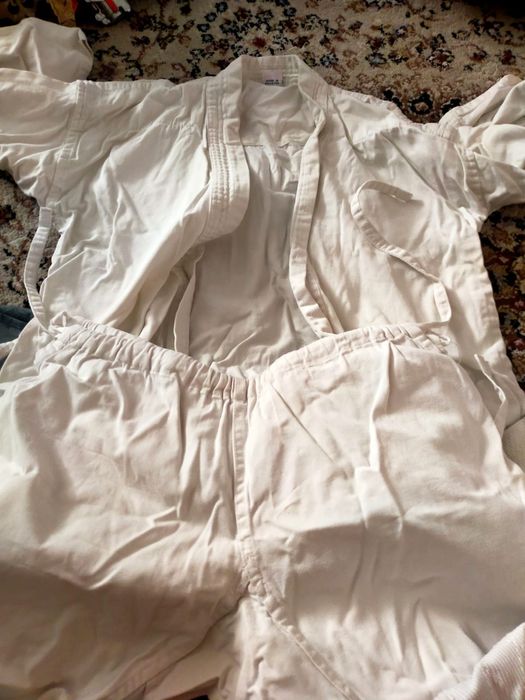 Продам кимоно продам