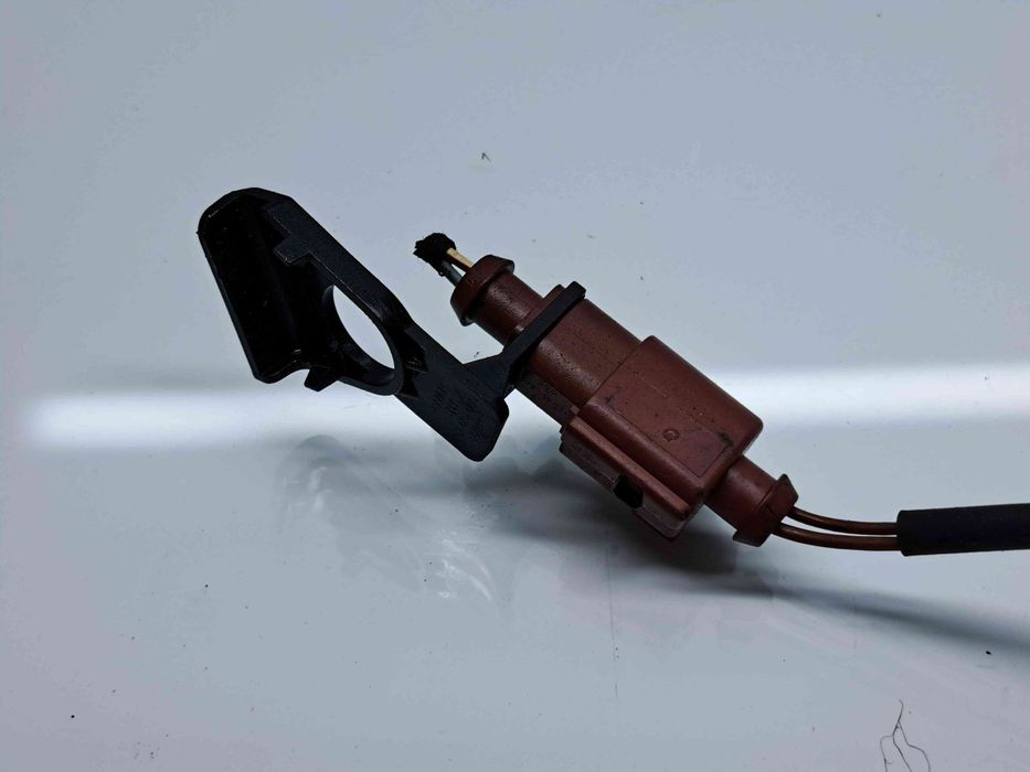 Injector Adblue  Skoda Octavia 3 (5E3) [Fabr 2012-2020] 04L131113P 1.6