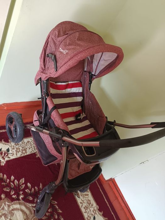 Б/у коляска, көп қолданылмаған
