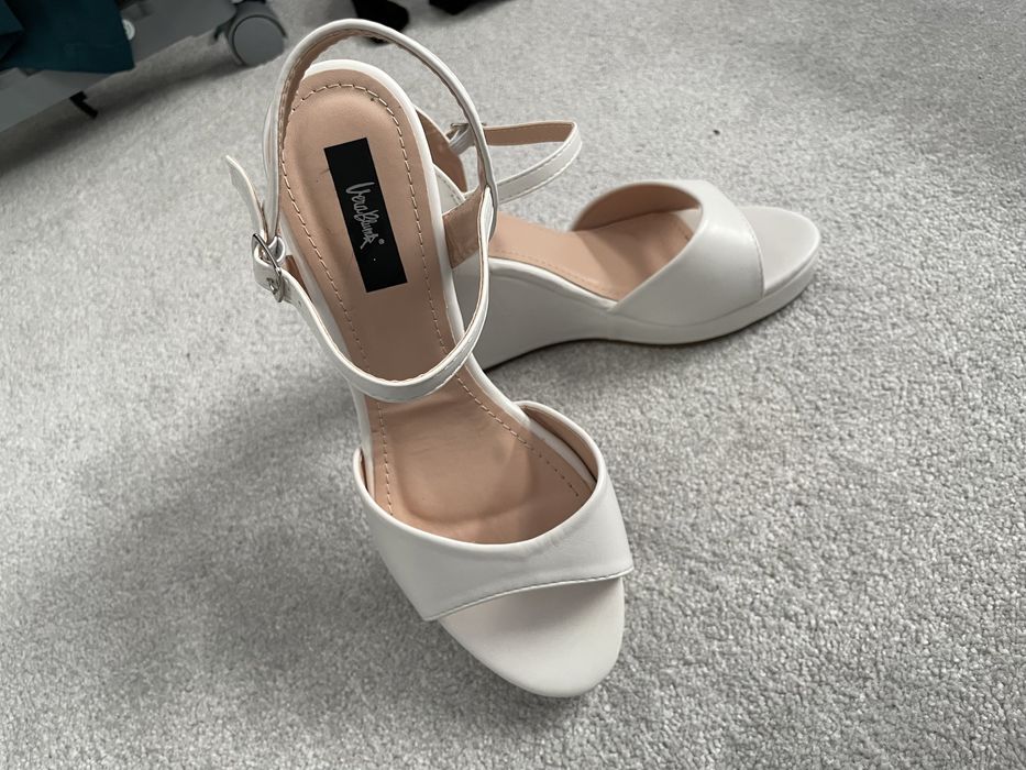Sandale mamzelle de cununie si platforme marimea 39