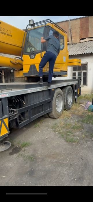 Китайский автокран — XCMG QY70K