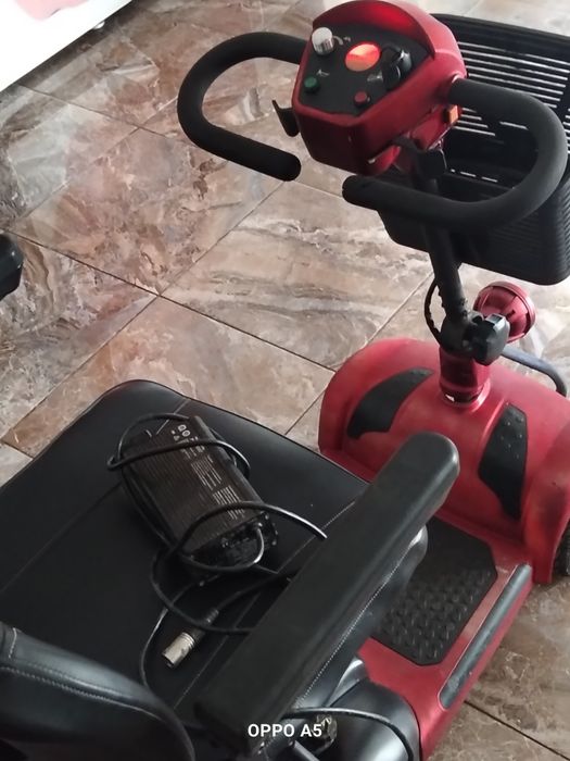 Scuter electric pentru persoane cu dizabilități