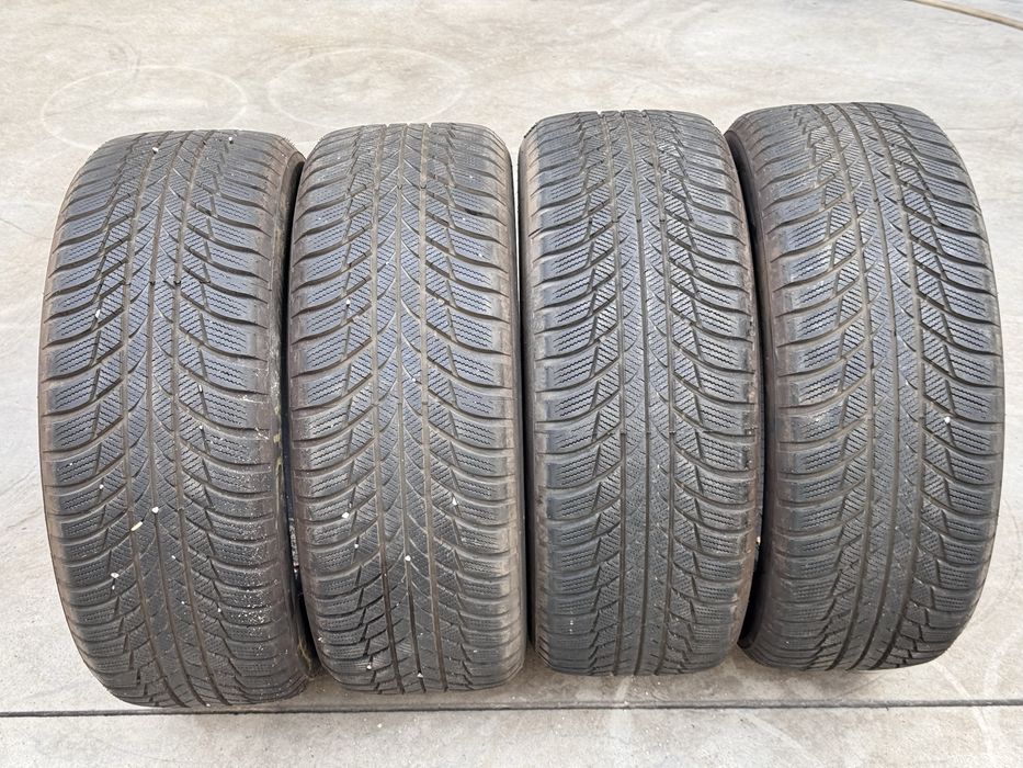 215/55/R17 Bridgestone Blizzak 4бр зимни