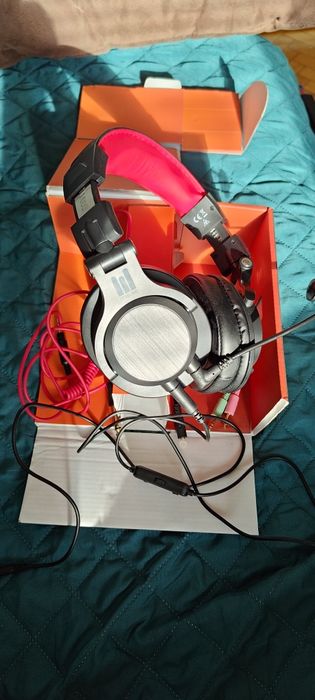Продавам слушалки топ цени.