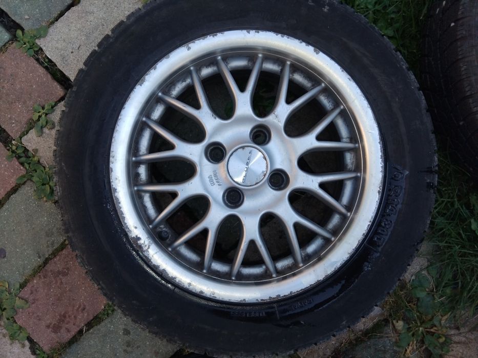 Jante aliaj Suzuki Swift, cu anvelope iarna 165/70/r14 900 ron