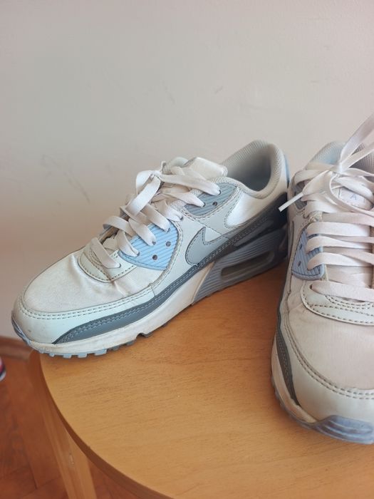 Маратонки дамски Nike W AIR MAX 90