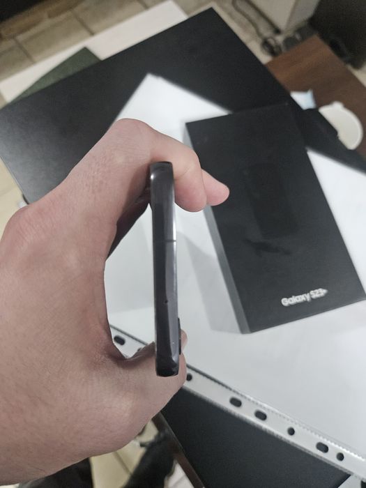 Samsung s23 plus + 256 ГБ чёрный