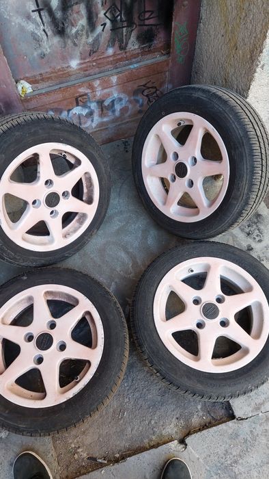 Vand roti Nissan/Borbet R14, anvelope Toyo ca noi