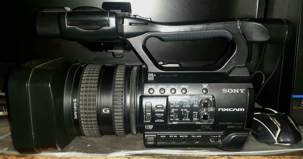 Sony nx100 sotiladi.