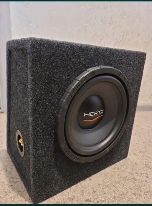 Hertz es 250  продам срочно сабвуфер