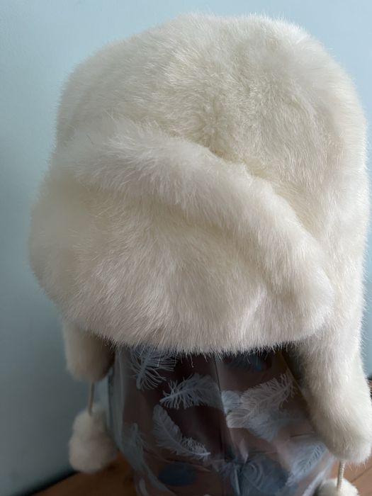 Дамска шапка ушанка