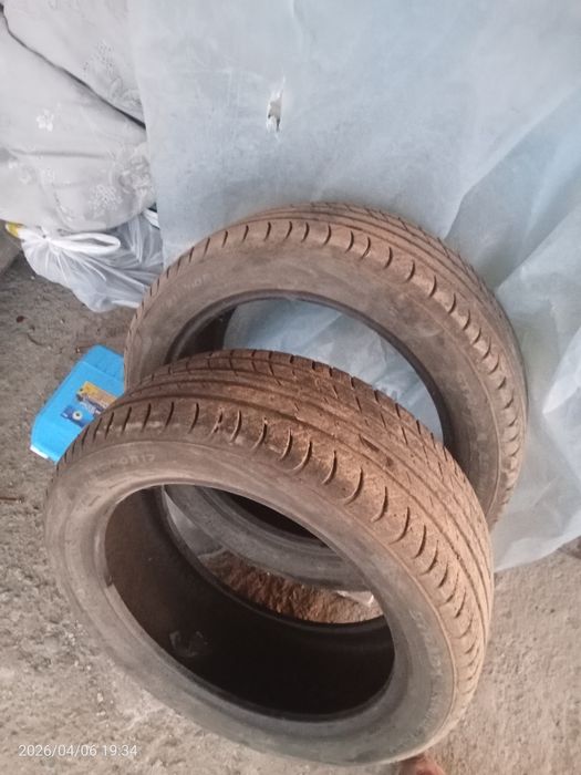 Продам 2 шт шины