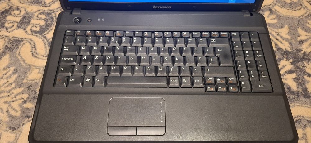 Laptop lenovo g550 20023