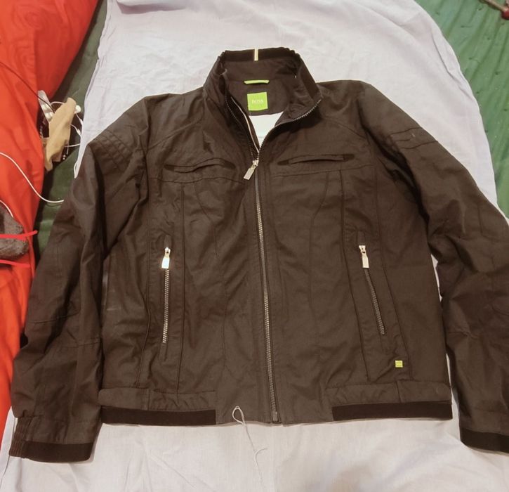 Geaca de primăvară Hugo boss original _L