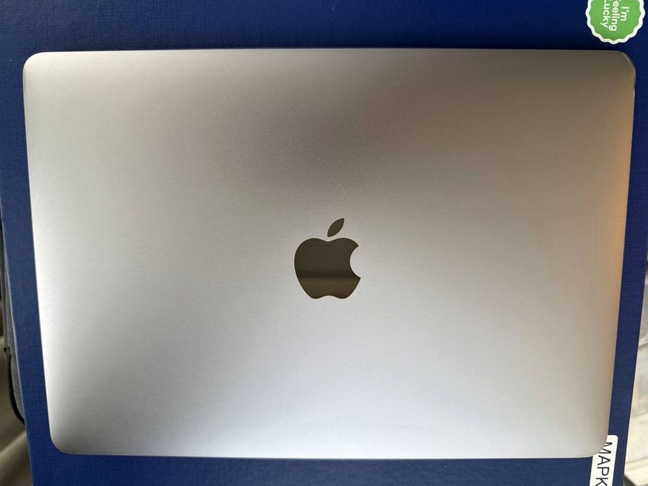 MacBook 12 Retina 2017, Core m3 / 8 GB