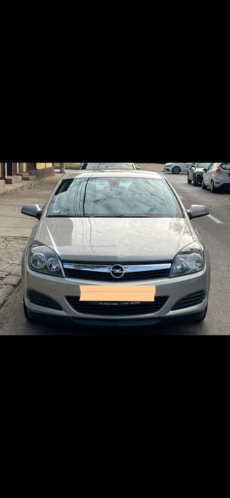 Opel astra H GTC  1.6 benzină