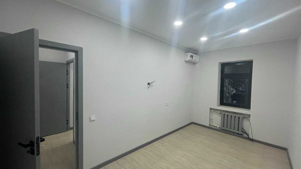 Сдаётся в аренду нежилое помещение общей площадью 80 м² на 1-ой линии