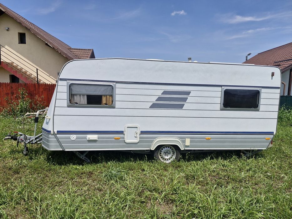 Rulota Hymer pregatita off camping  5 locuri