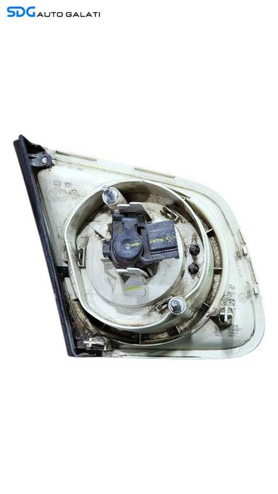 Stop Lampa Tripla Dreapta Led de pe Haion Volkswagen Jetta 3 2005 - 2010 Cod 1K5945094 [L7950]