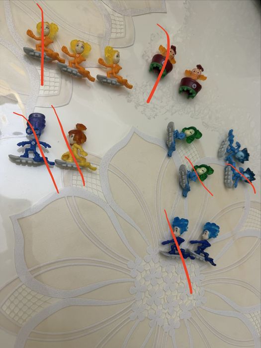 Продаю фиксиков из киндера