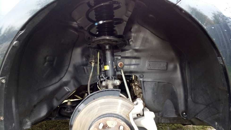 подкрылки Toyota Corolla