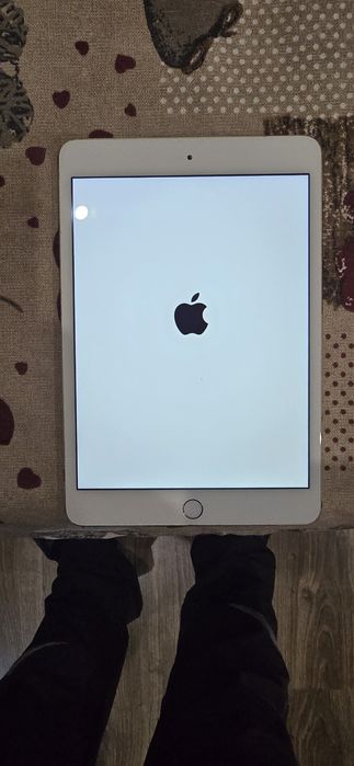 Таблет Ipad mini 3