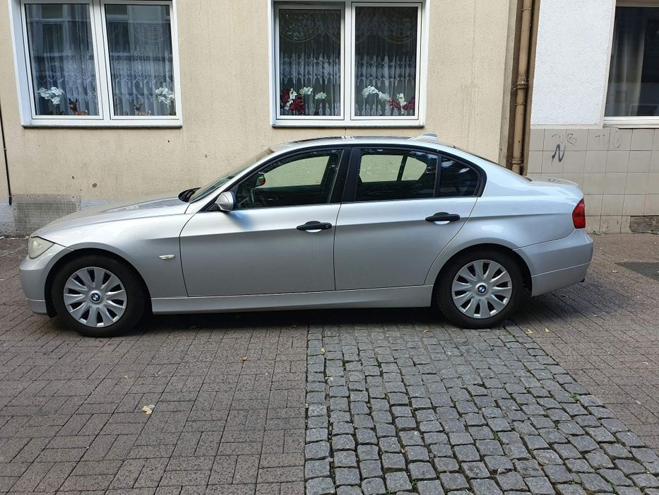 BMW e90 nov vnos