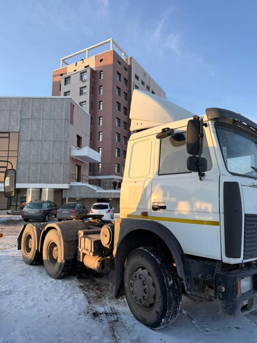 Продам тягач МАЗ