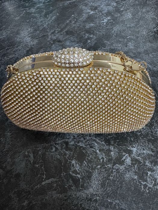 Продам Сумку-клач.Сверкающий.