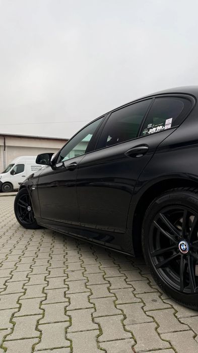 Prelungire praguri M-Tech BMW seria 5 F10 F11(2010-2017) negru lucios