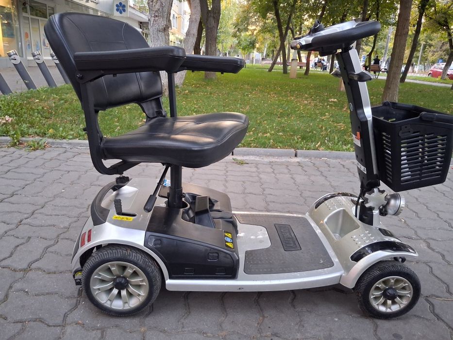 Căruț electric pentru persoane cu dizabilitati