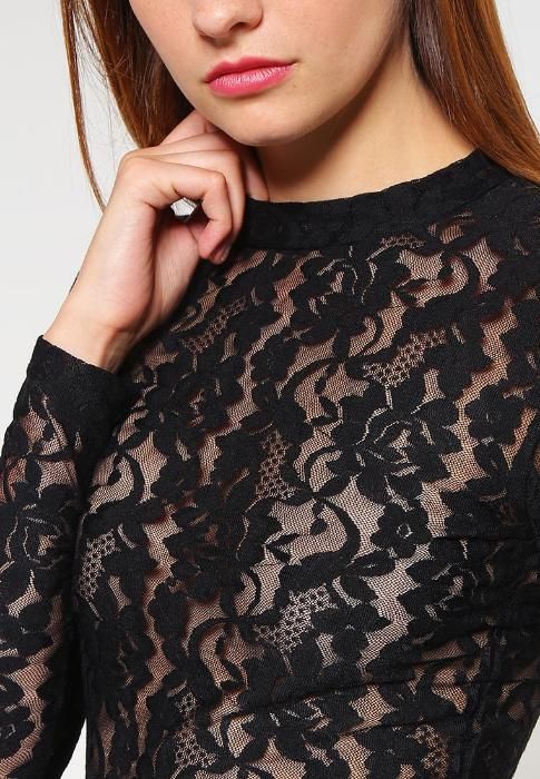 Body negru marime L cu dantelă de la Soaked In Luxury Danemarca.