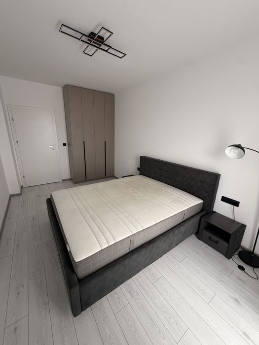 Inchiriez alartament cu 2 camere, Maurer