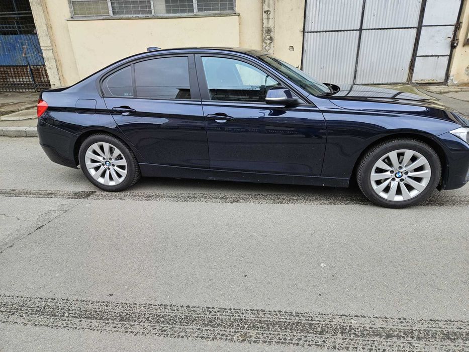 BMW seria 3/ 320i/2012 /183cp